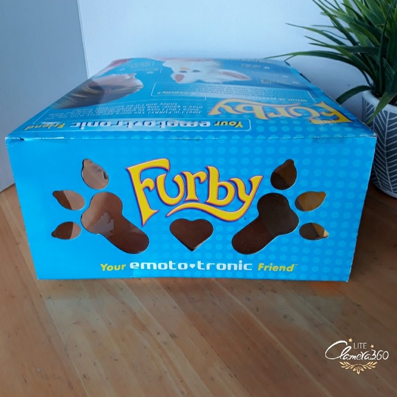 Hastro Furby Pink and White 2005 Rare - Picture 5 of 7